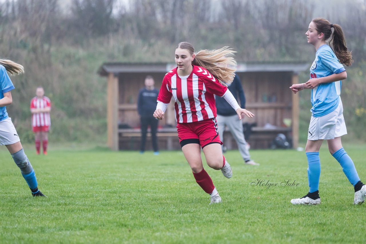 Bild 53 - wBJ TuS Tensfeld - SV Fortuna St. Juergen